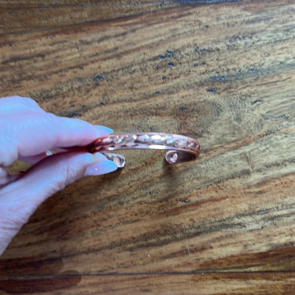 PURE COPPER CUFF Therapy Bracelet - Picture 5 of 7
